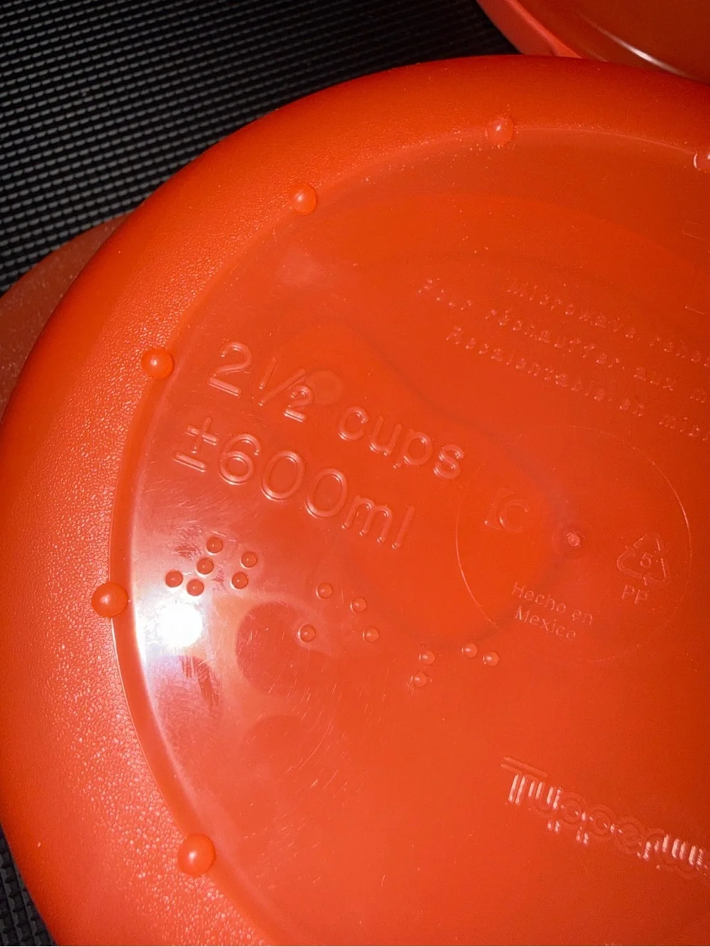 NEW Set of 2 Tupperware Coral Vented Microwave Containers - Round Lids